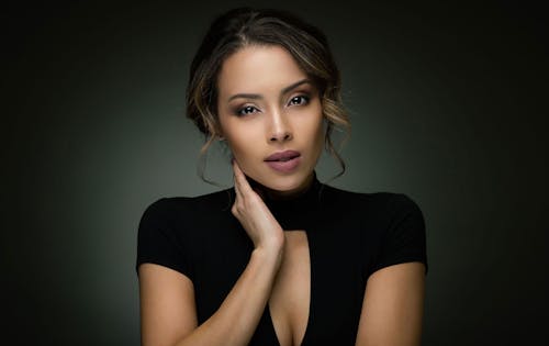How To photography Poses Women Quick Tips