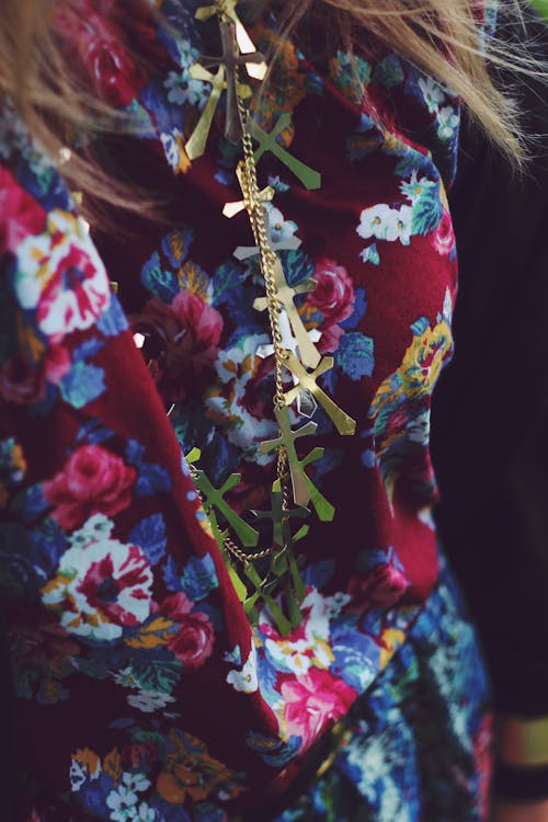 Flower fabric & cross necklace