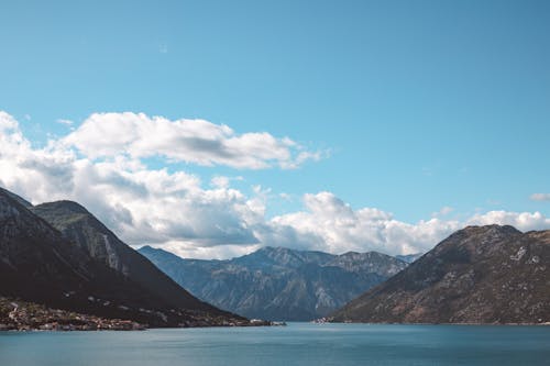 Immagine gratuita di catena montuosa, erosione, formazioni rocciose