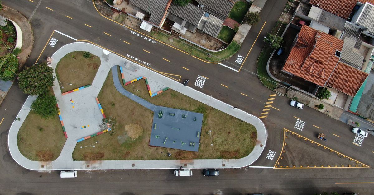Photo: Rodolfo Gaion / Pexels Macondo Park opens amid enthusiasm from thousands