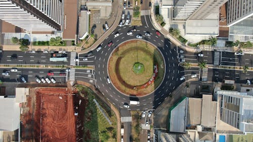 交通系統, 十字路口, 市中心 的 免费素材图片