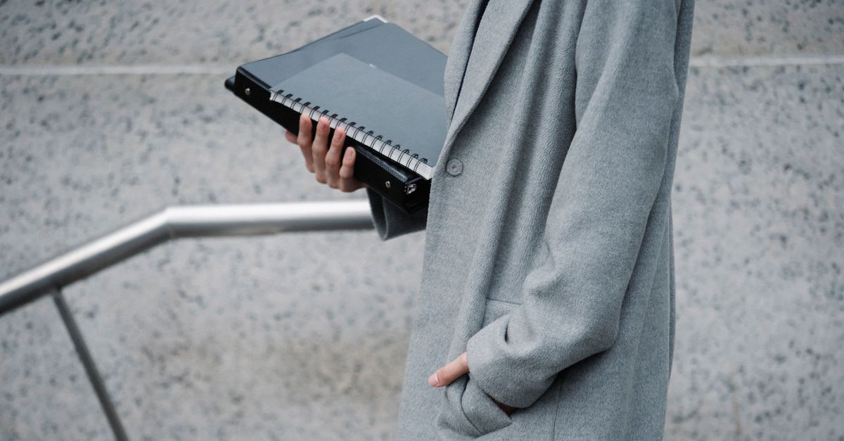 Découdre poches manteau : guide complet 2026