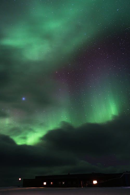 Foto stok gratis artis, astrofotografi, aurora borealis