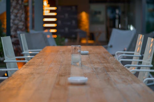 Free Fotos de stock gratuitas de efecto maqueta, mesa de madera, superfície de mesa de madera Stock Photo