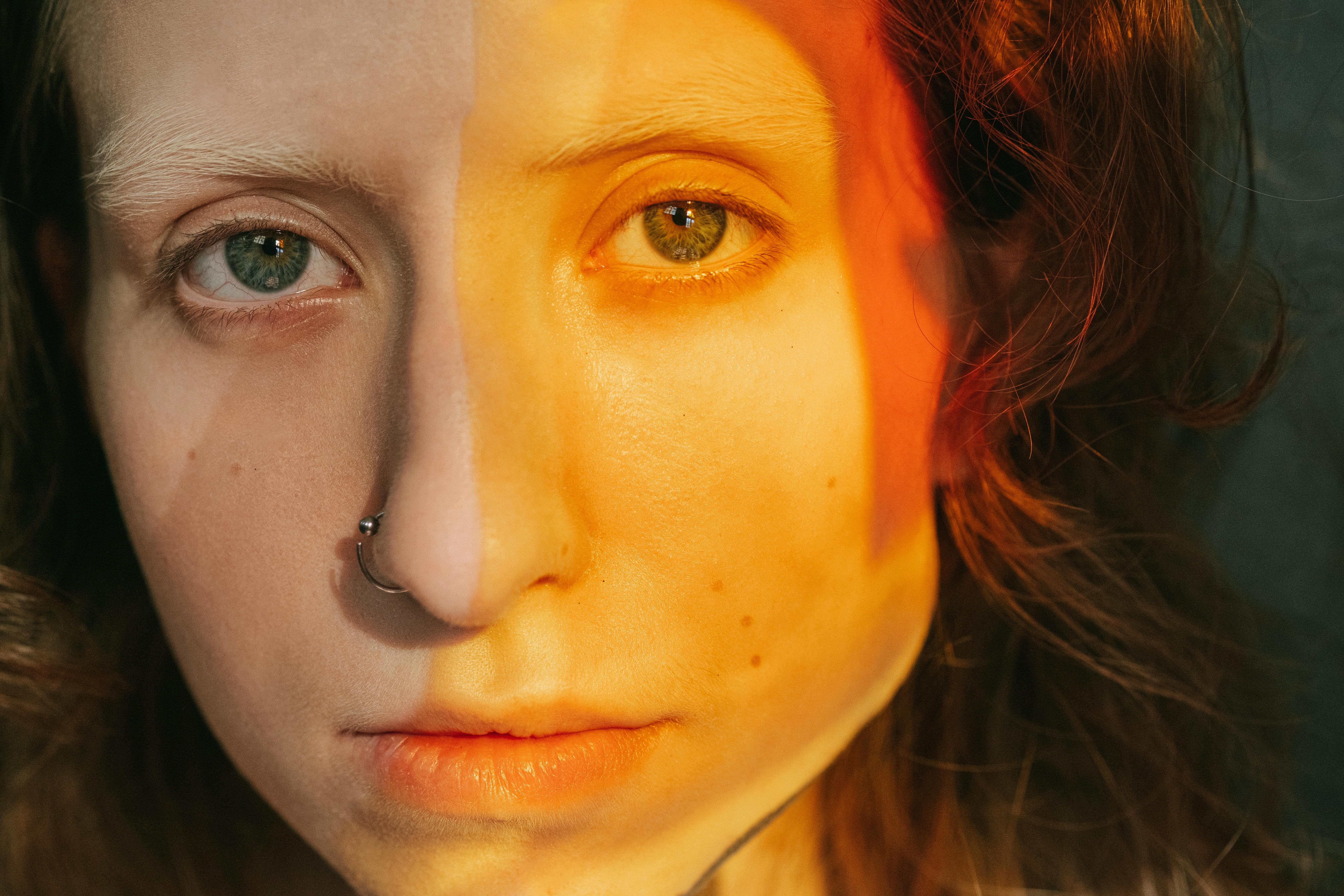 Woman With Brown Eyes and Black Hair \u00b7 Free Stock Photo