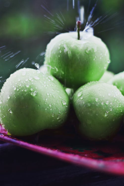 Δωρεάν στοκ φωτογραφιών με μήλα, σταγόνες βροχής, τρόφιμα Φωτογραφία από στοκ φωτογραφιών