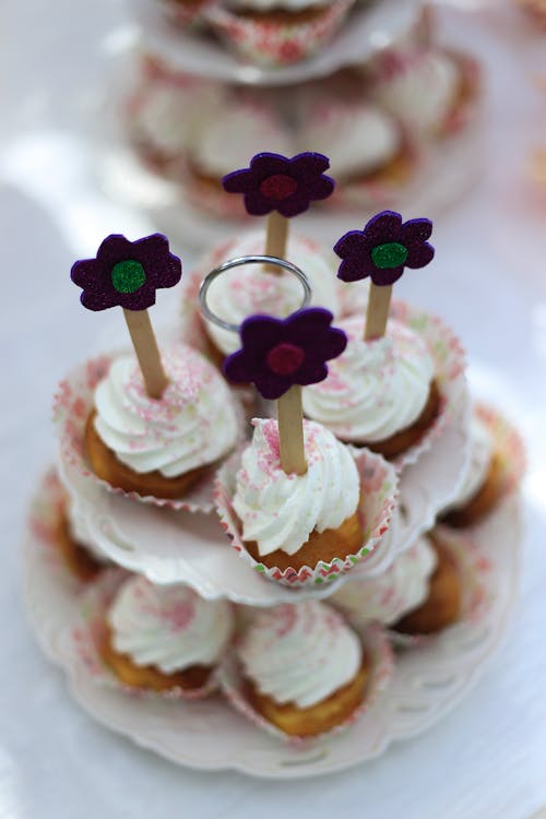 Kostenloses Stock Foto zu blumen, cupcake-liner, cupcakes