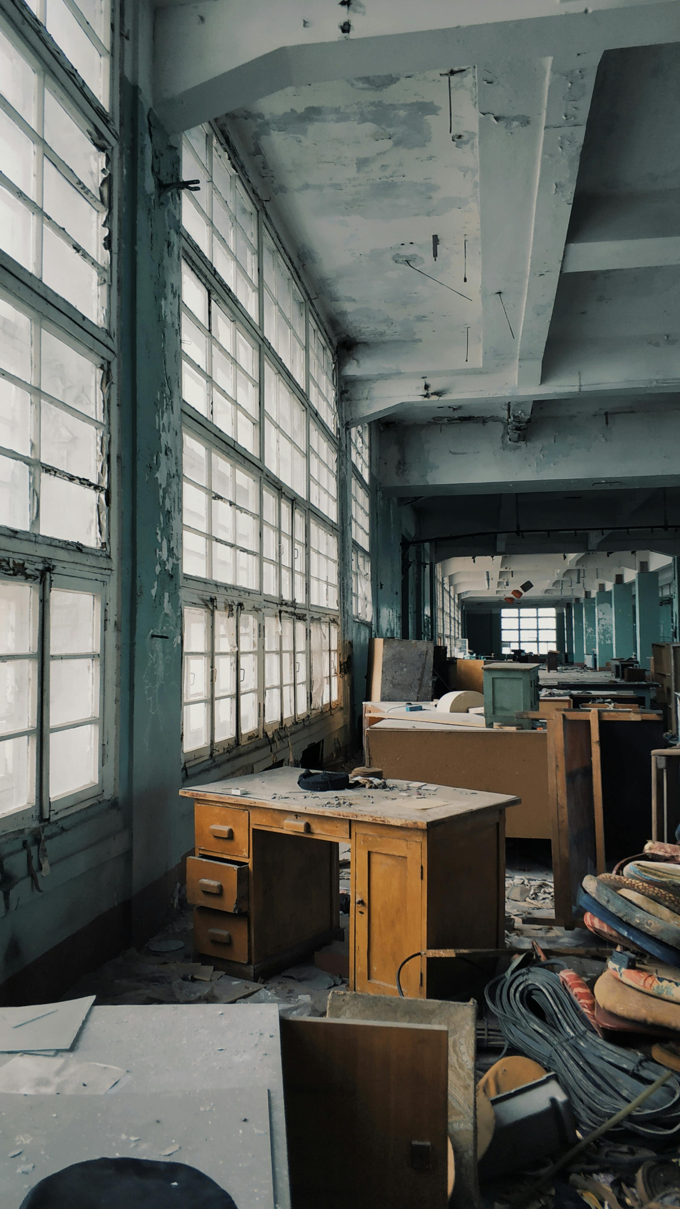 Abandoned Office Room of a Building · Free Stock Photo