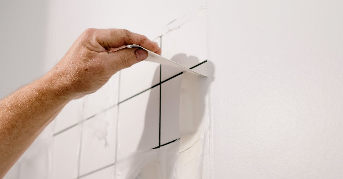 How to remove trim without damaging wall