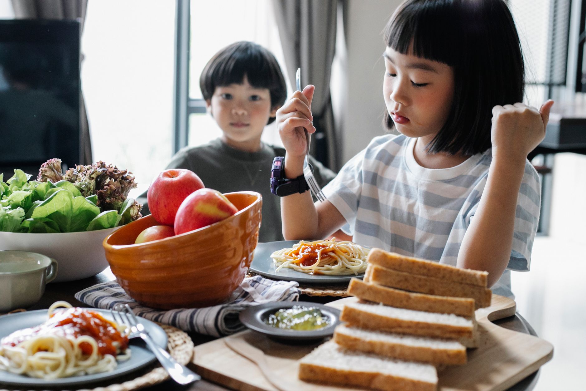 Bí quyết chăm sóc sức khỏe gia đình mùa giao mùa hiệu quả