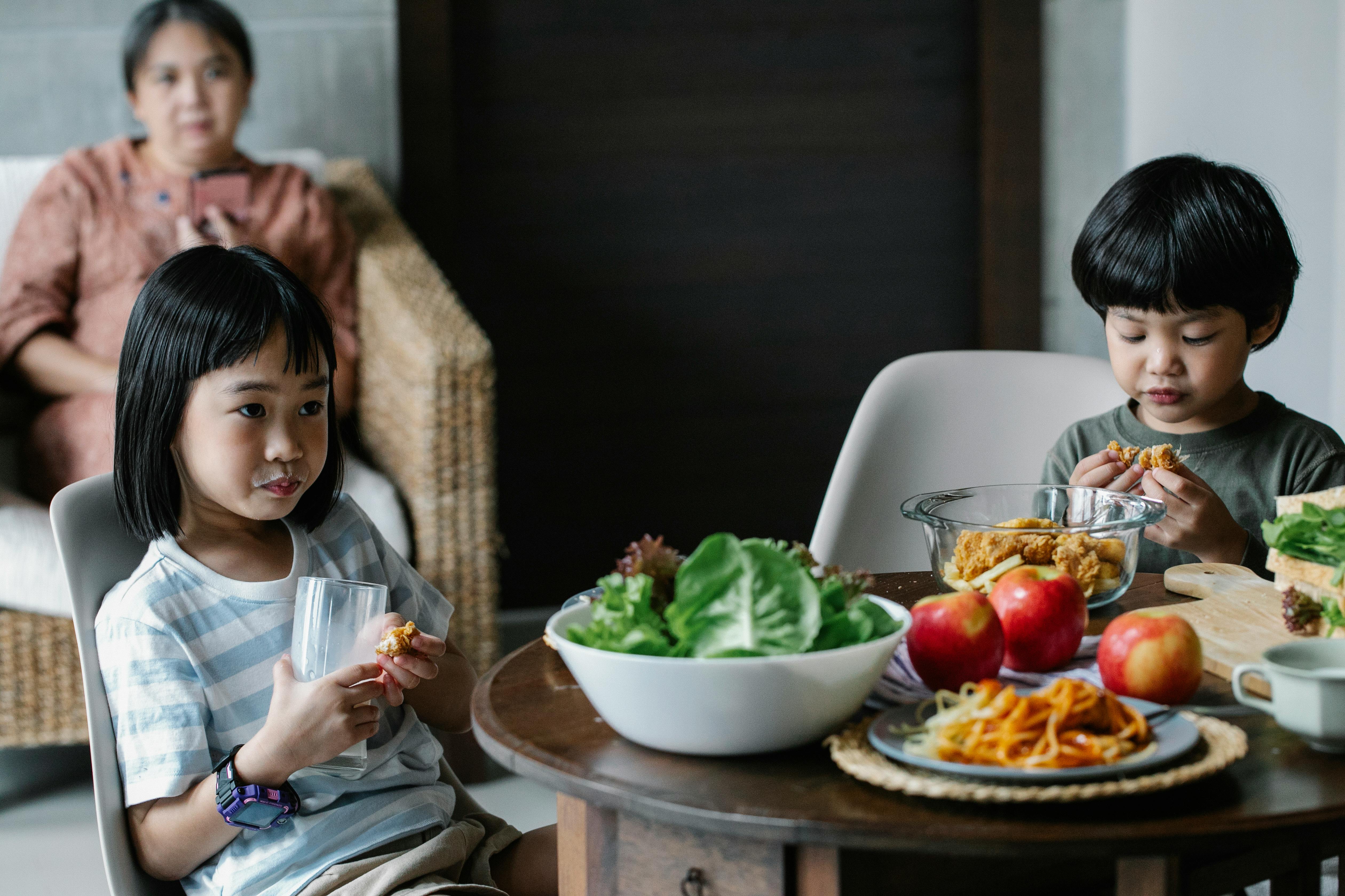 The benefits of a large kitchen set