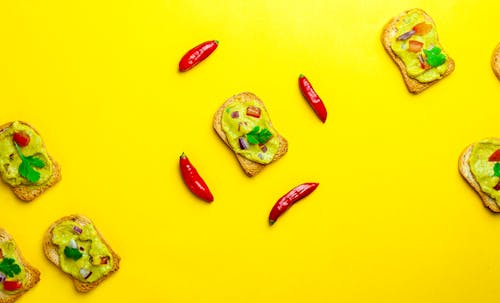 Free Tasty Mexican guacamole on slice of bread Stock Photo