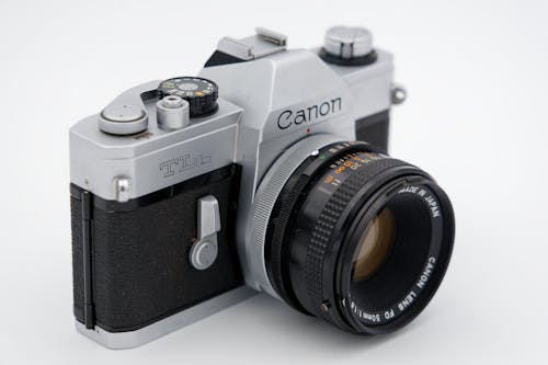 Kostenlos Kostenloses Stock Foto zu analogkamera, antik, canon Stock-Foto