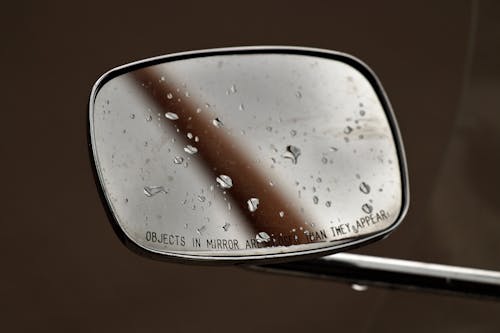 Kostenloses Stock Foto zu autospiegel, nahansicht, nass