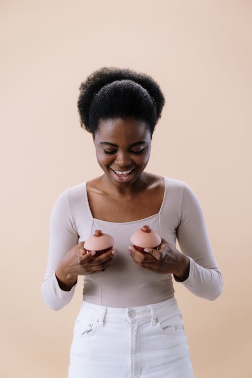 Gratis lagerfoto af afro, afroamerikansk kvinde, boobs