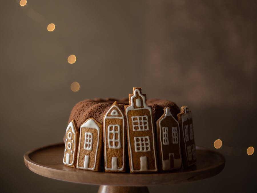 What are the benefits of dark chocolate?