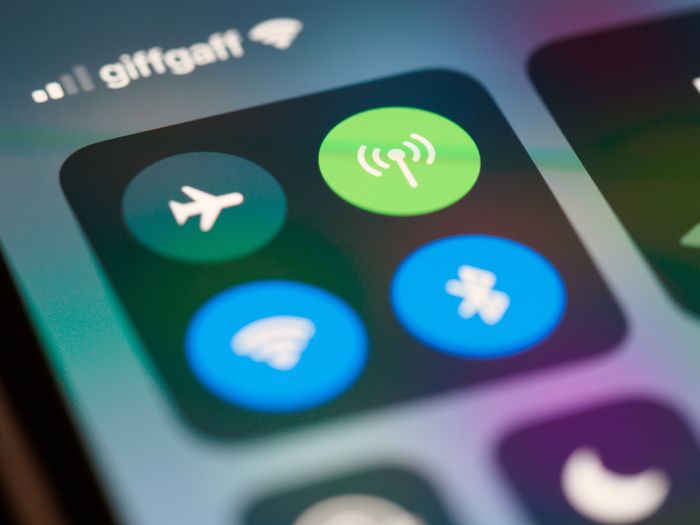 Wi-Fi and mobile data toggle in Android settings