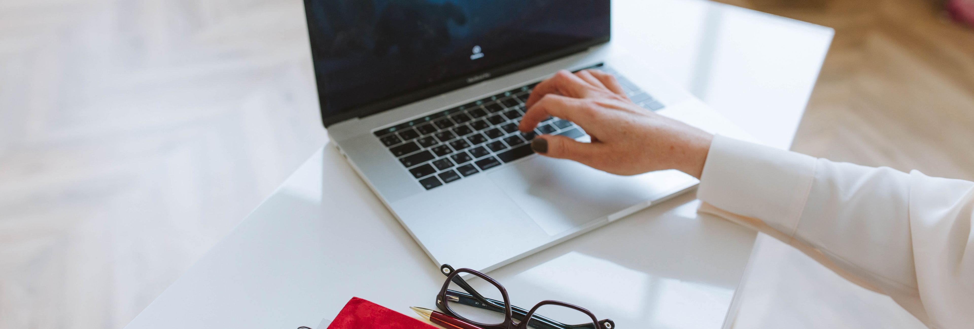 How to Sell Digital Products Online: Build a $1K+ Passive Income Stream (2026)