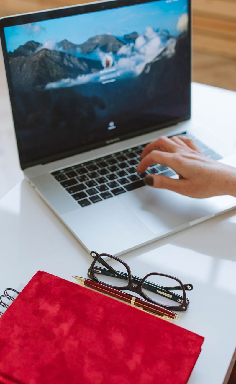 How to Make Money Selling Digital Products Online (2026)