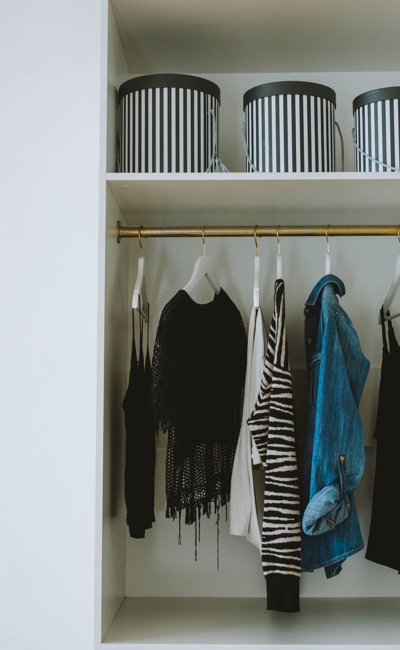 Men's Capsule Wardrobe Essentials: How to Build a High SMV Style Stack (2026)