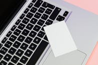 White Paper on Macbook