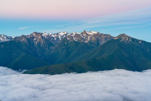 Foto profissional grátis de atraente, beleza na natureza, cadeia de montanhas