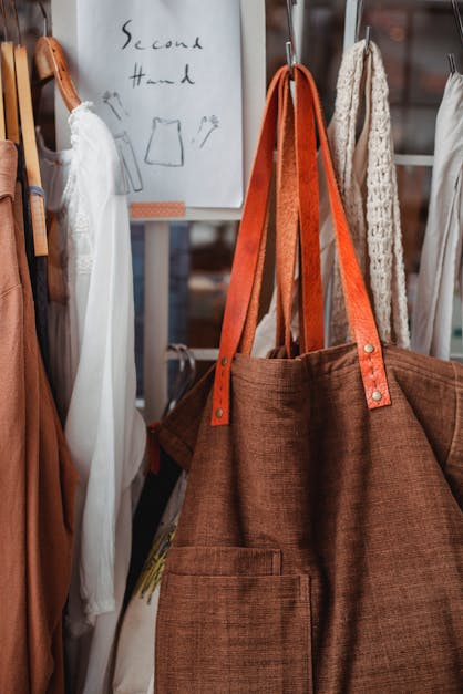 How to sew a zipper pocket in a bag lining