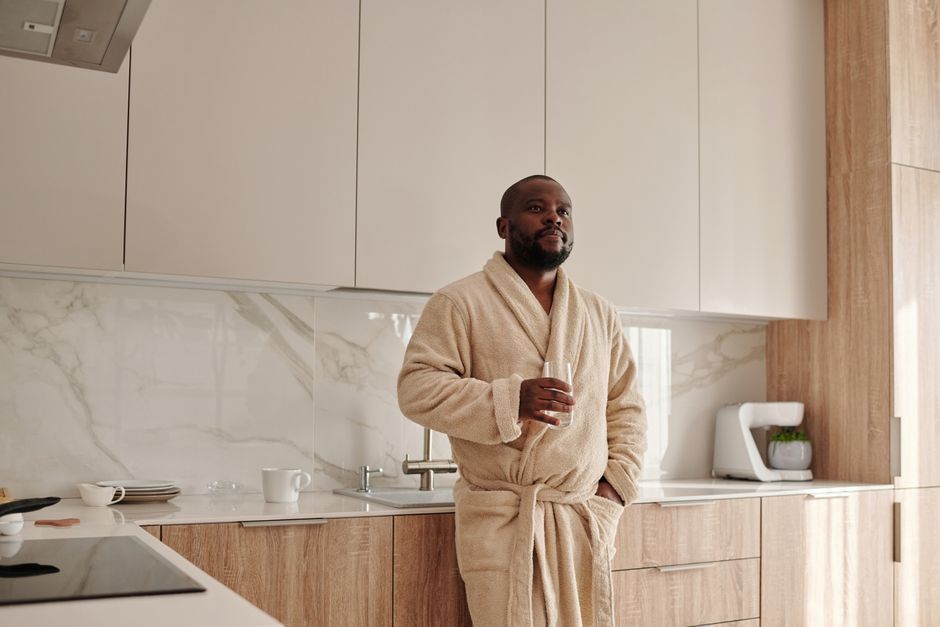 morning routine lifestyle photo 1