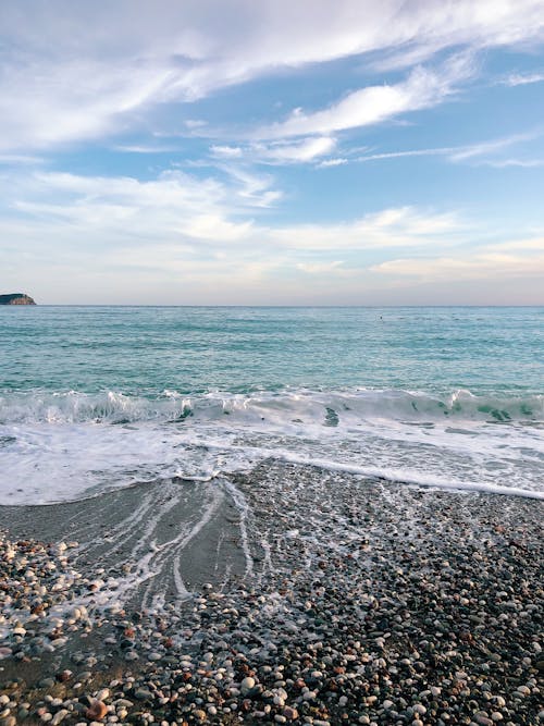 Ocean Waves Crashing on Shore