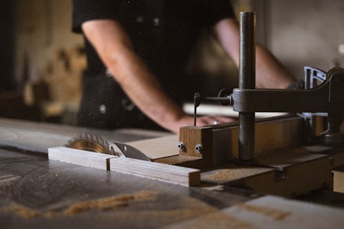 Free Crop joiner with metal table saw Stock Photo