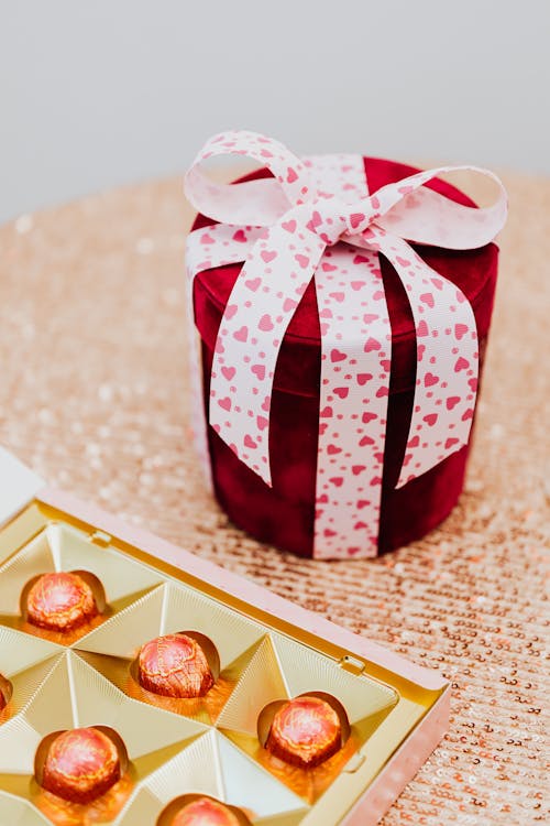 Foto profissional grátis de apresentar, doce de chocolate, doces