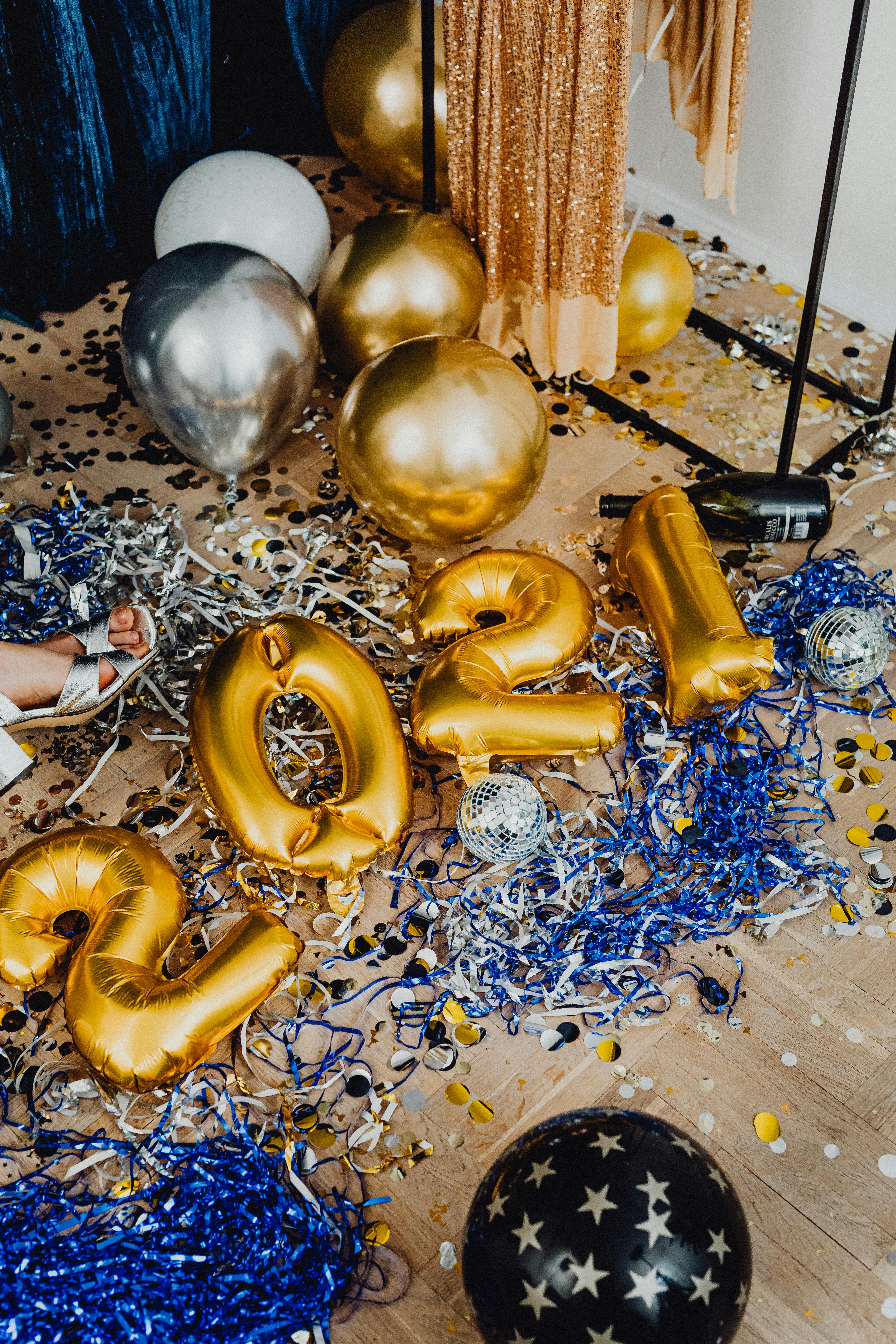 decorations for