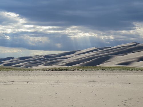 Ingyenes stockfotó felhők, homokdűnék, sivatag témában