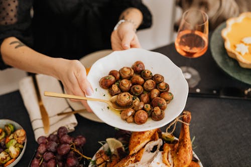 Ilmainen kuvapankkikuva tunnisteilla ateria, cuisine, kädet