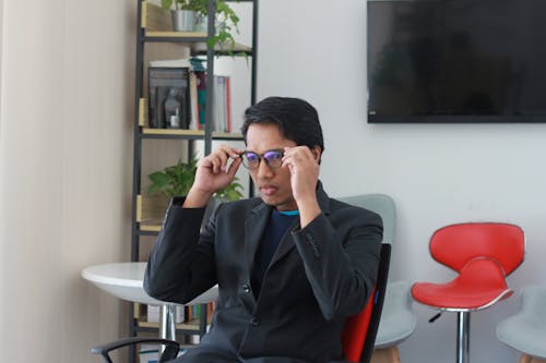 Kostenloses Stock Foto zu brille, brillen, büro