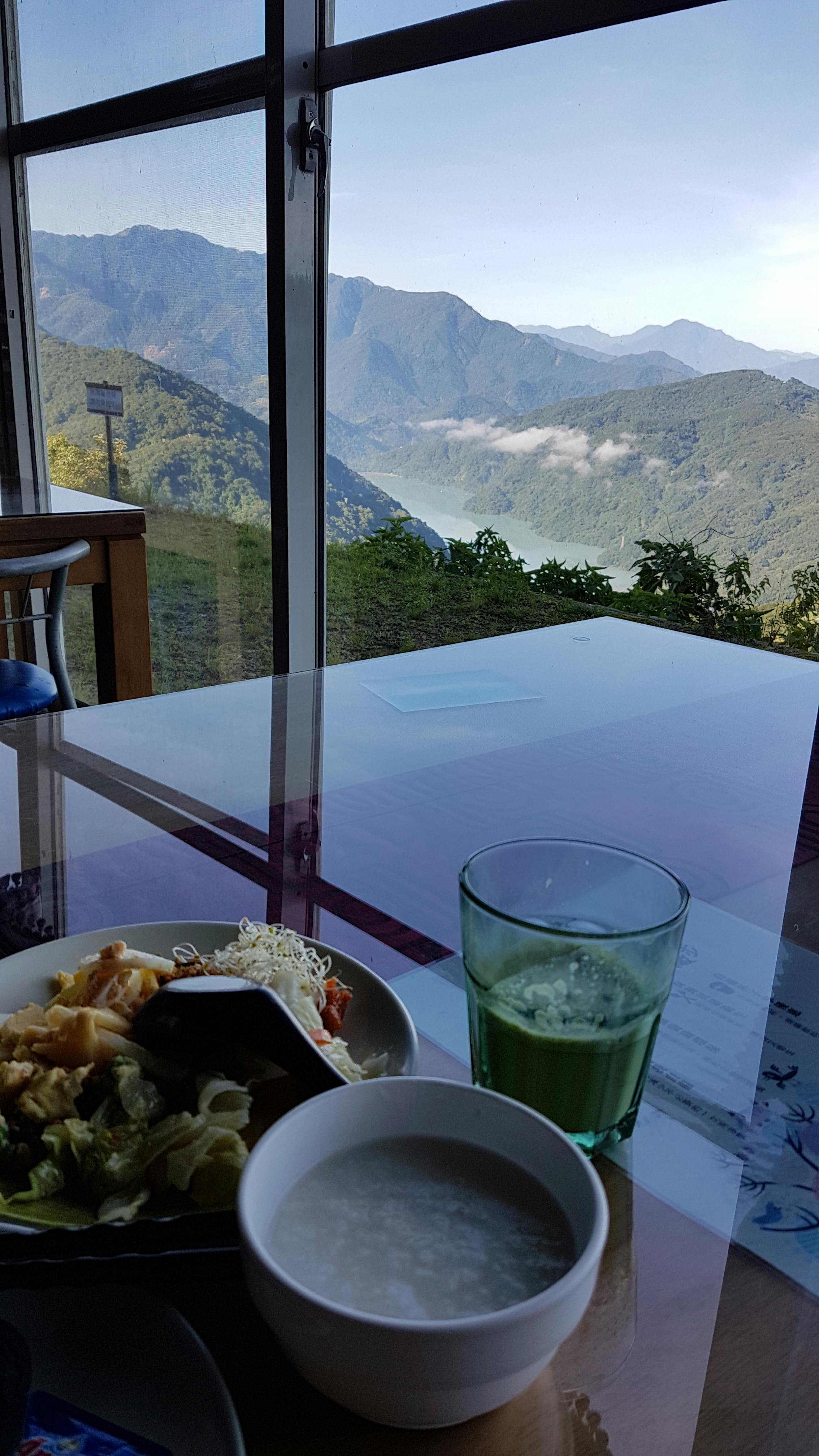 Tìm vé máy bay giá rẻ