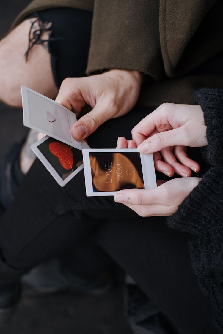 Faceless Couple With Carious Valentine S Day Instant Photos