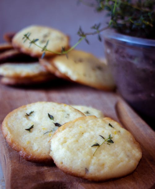 Fotobanka s bezplatnými fotkami na tému chutný, cookies, cukrársky výrobok