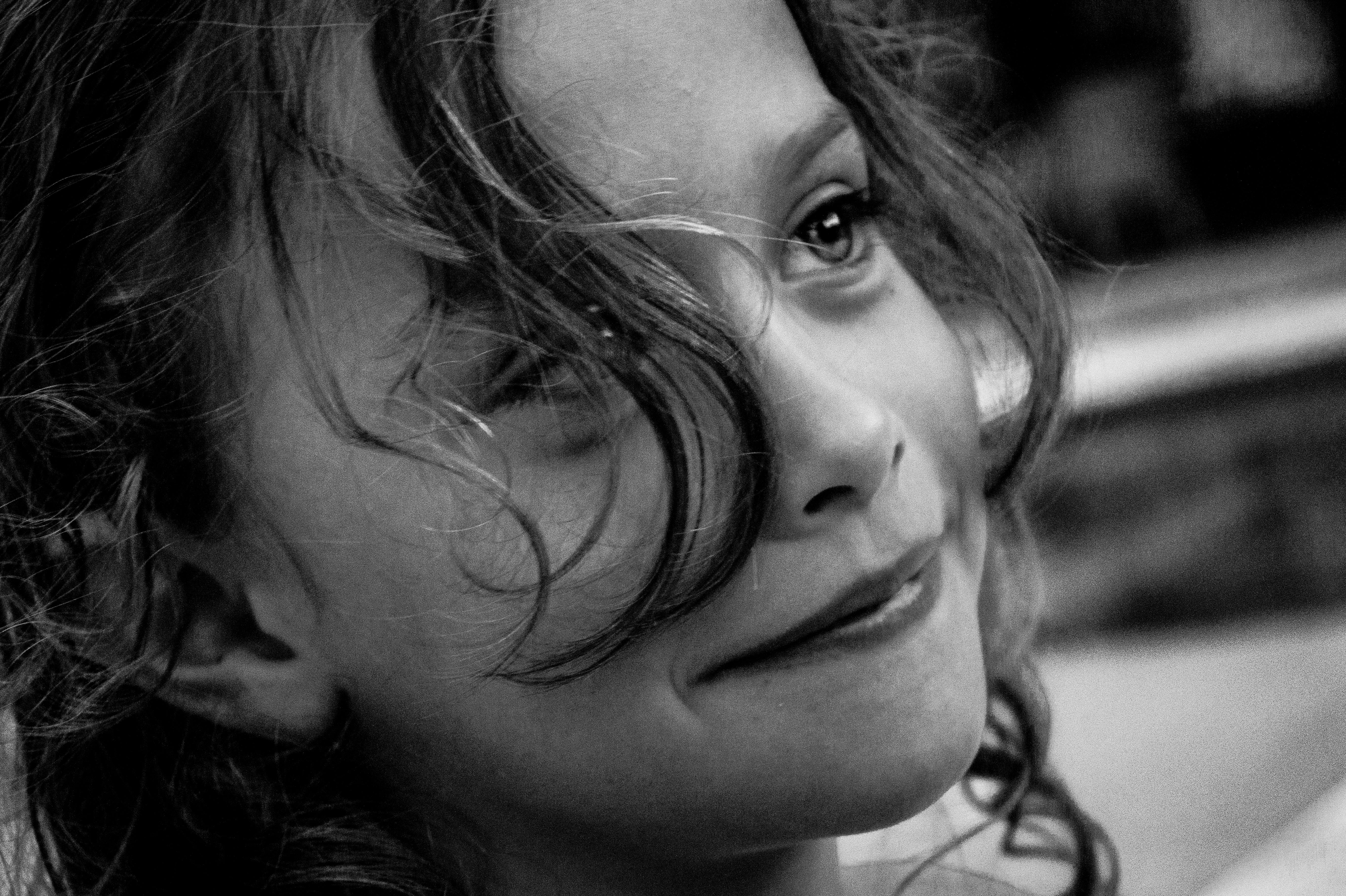 Health worker discussing information with an elderly person at a community clinic