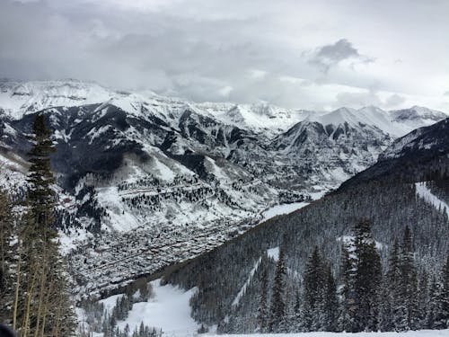 Immagine gratuita di catena montuosa, inverno, montagna innevata