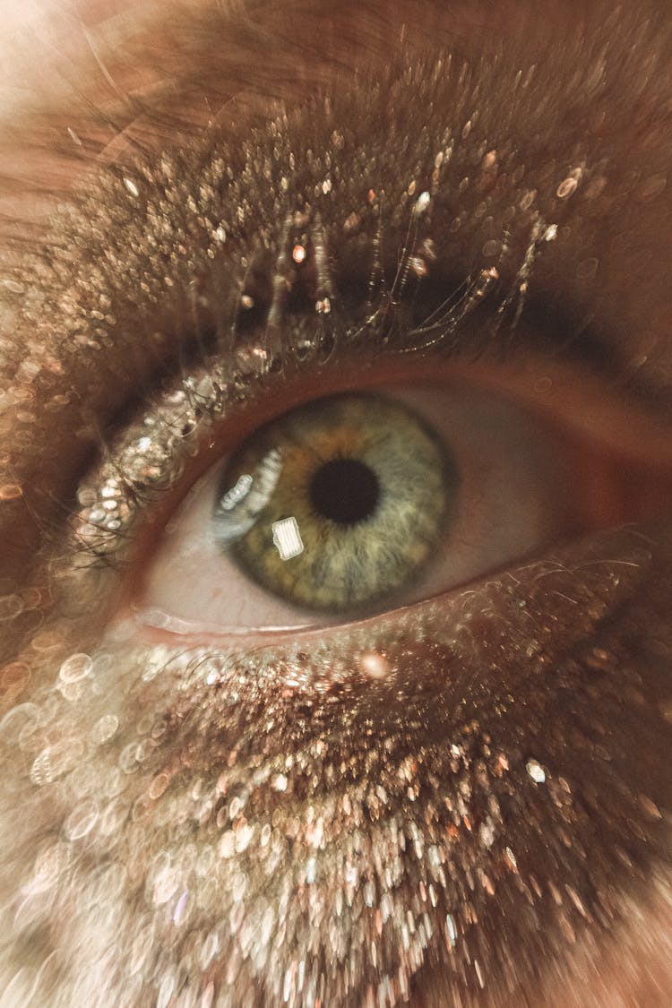 Eye In Shiny Silver Glitters