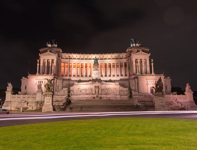 Tomb Of The Unknown Soldier In Rome Italy