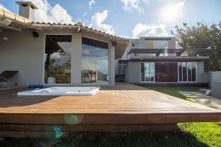 Modern Villa With Bath For Hydro Massage