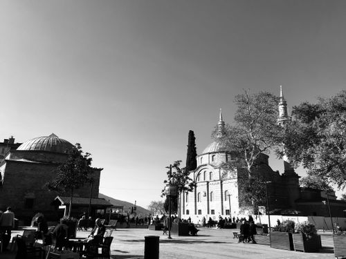 Free Black and white image of a mosque in Turkey, reflecting cultural architecture. Stock Photo