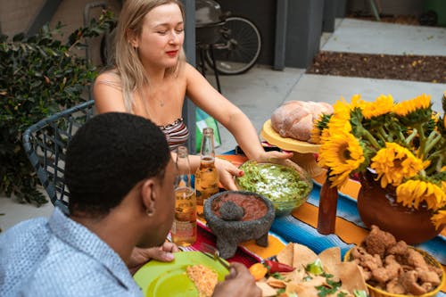 Foto d'estoc gratuïta de aliments, ampolles de cervesa, bol