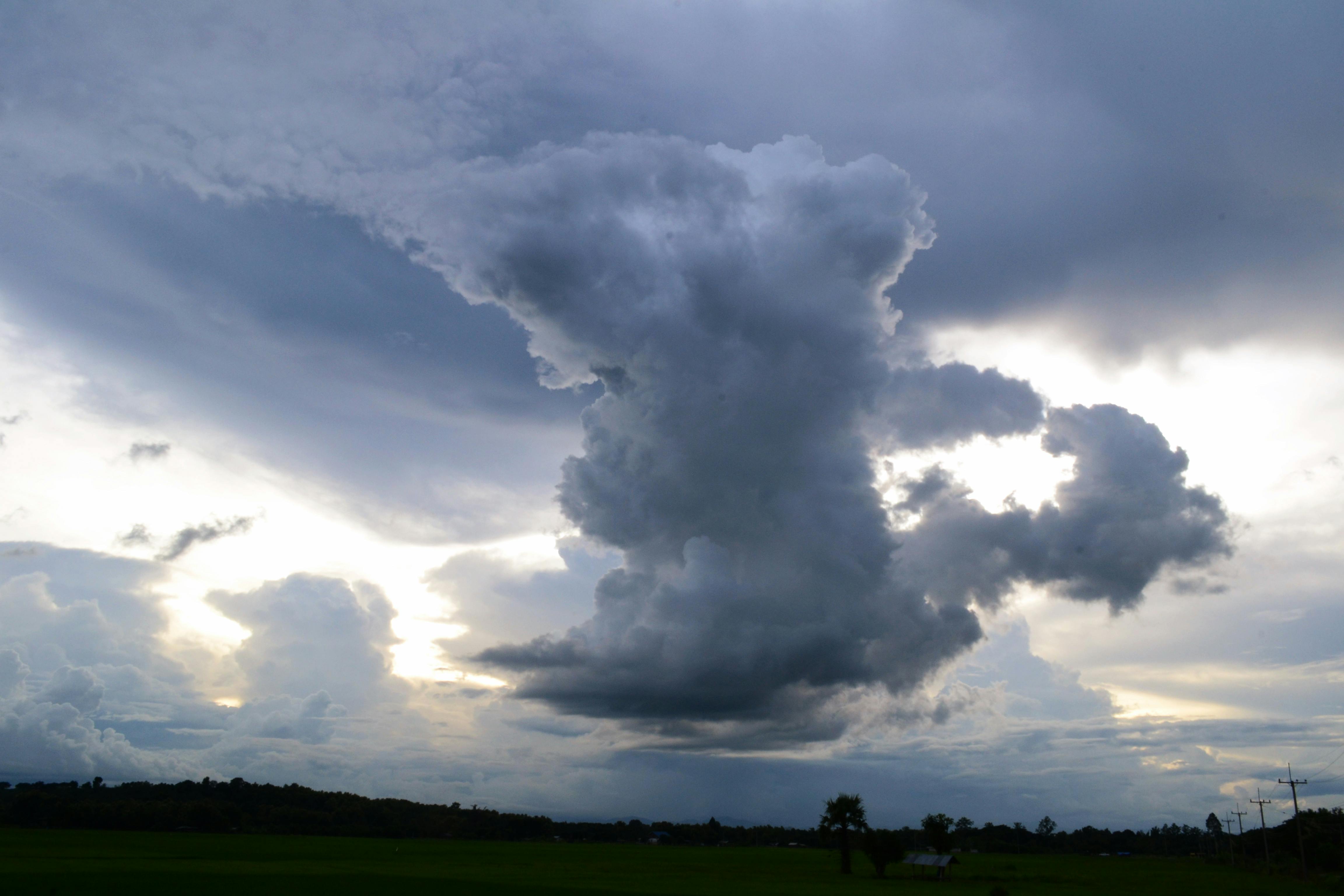 Awan Kumulonimbus Cumulonimbus Cb Gupitan