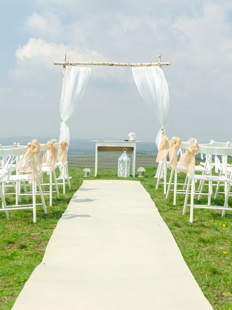 Wedding invitation white-aisle
