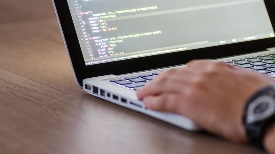 OpenAI 모델 선택 관련 실제 업무 흐름과 운영 장면을 보여주는 이미지