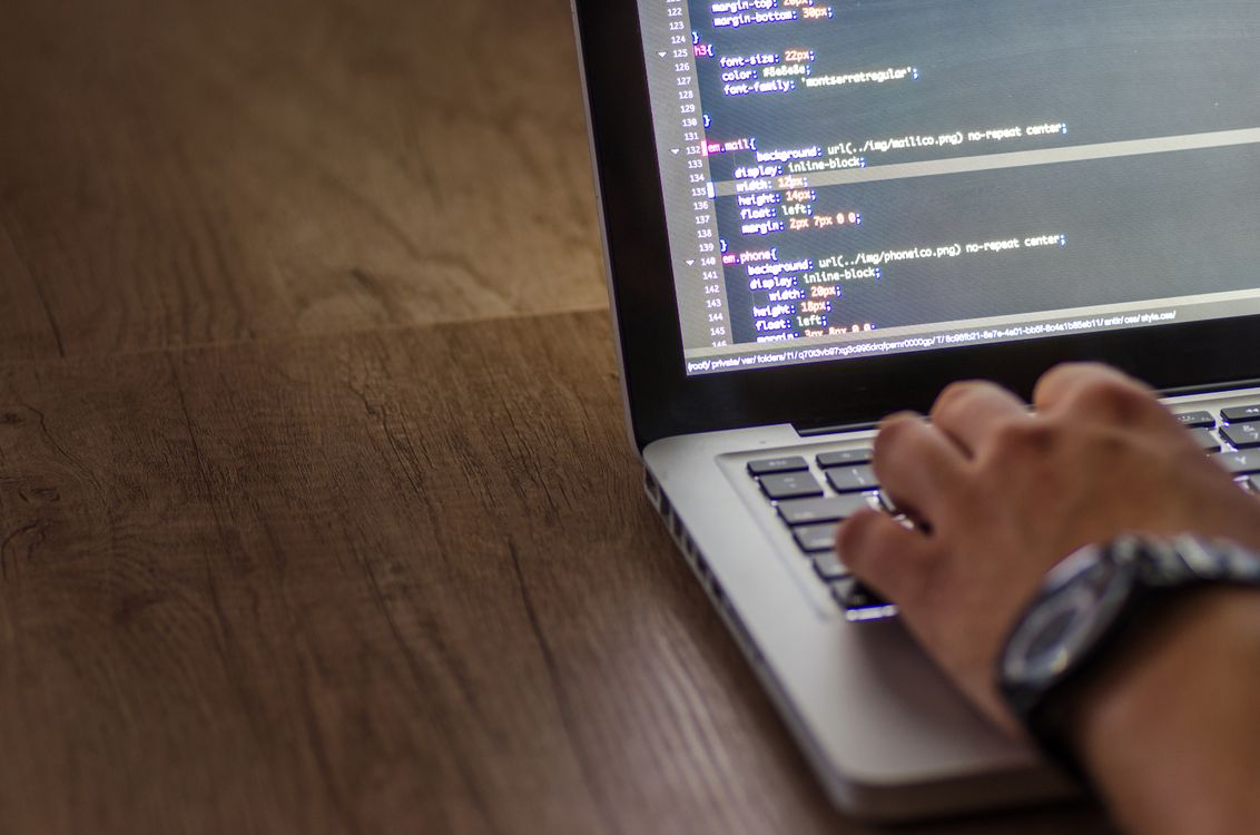 100+ Programozó témájú fotók Pexels · Ingyenes stockfotók