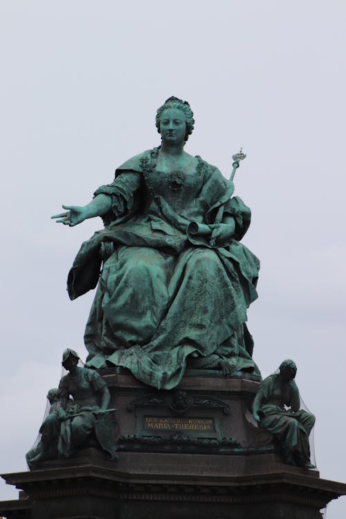 Maria Theresia Denkmal Under White Sky